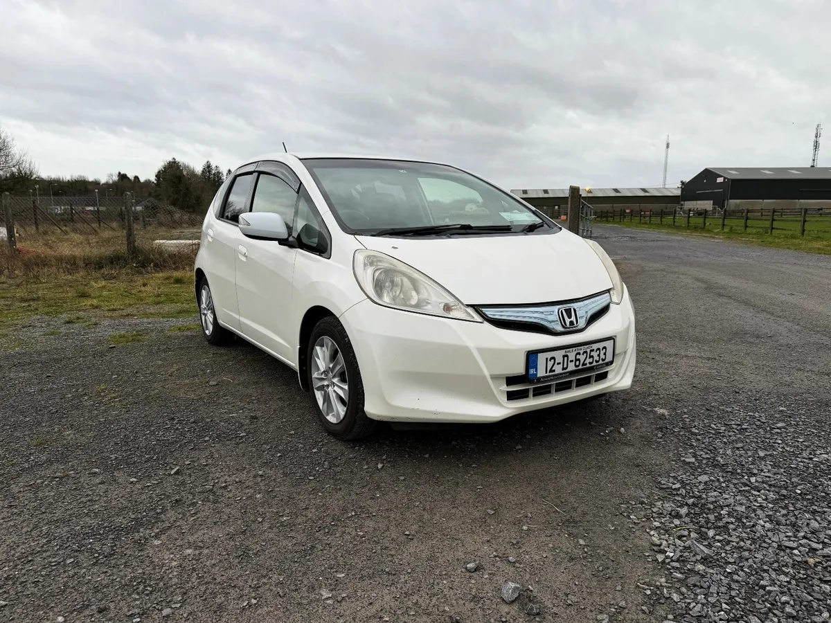 2012 Honda Fit 1.3L Petrol Hybrid – Automatic – - Image 2