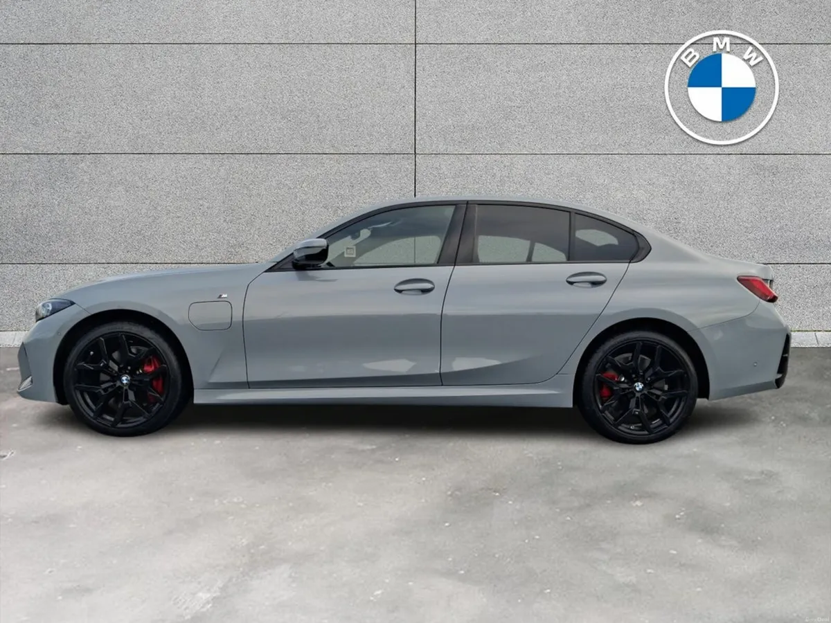 BMW 3-Series 330e M Sport - Image 3