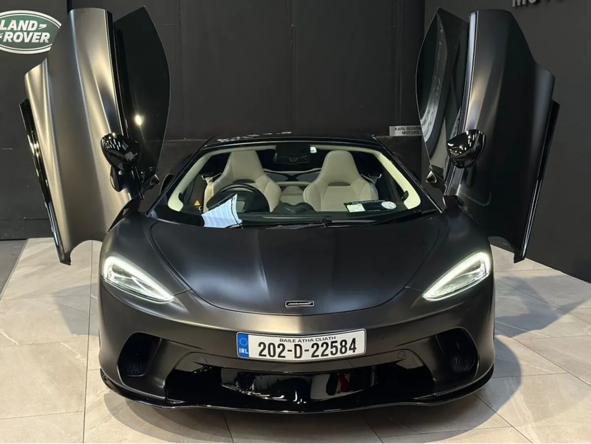 4.0 V8 TWIN TURBO GRAND TOURER - Image 4