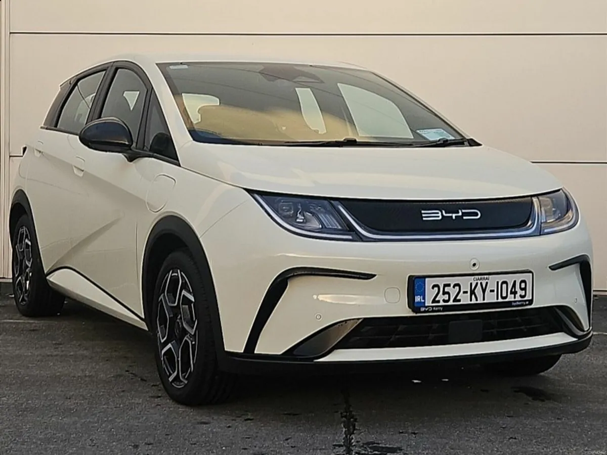 BYD DOLPHIN EV 60kWh 204PS Comfort - Image 1