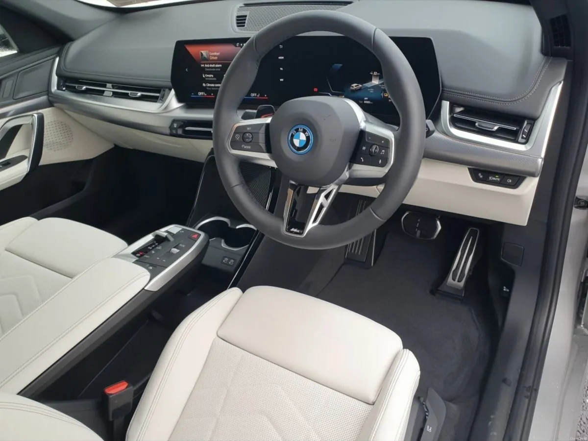 BMW iX1 eDrive20 M Sport - Image 6