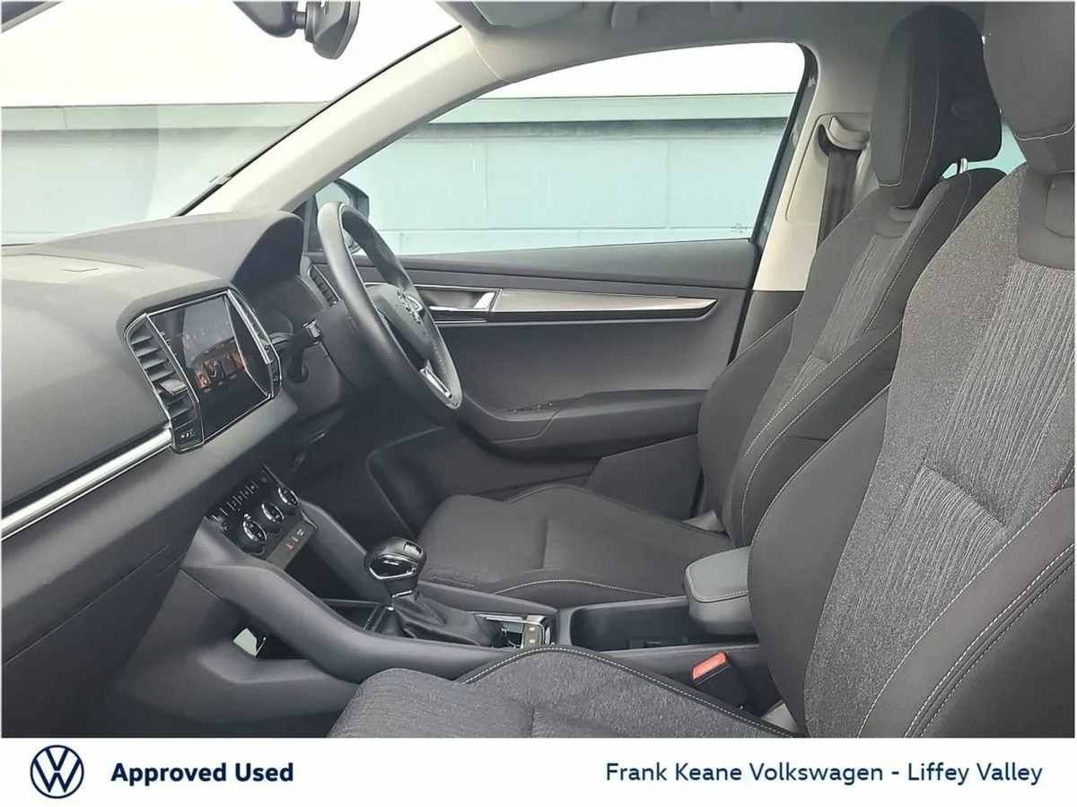 Skoda Karoq STYLE AUTO 1.0TSI 115BHP *CARPLAY & AN - Image 4