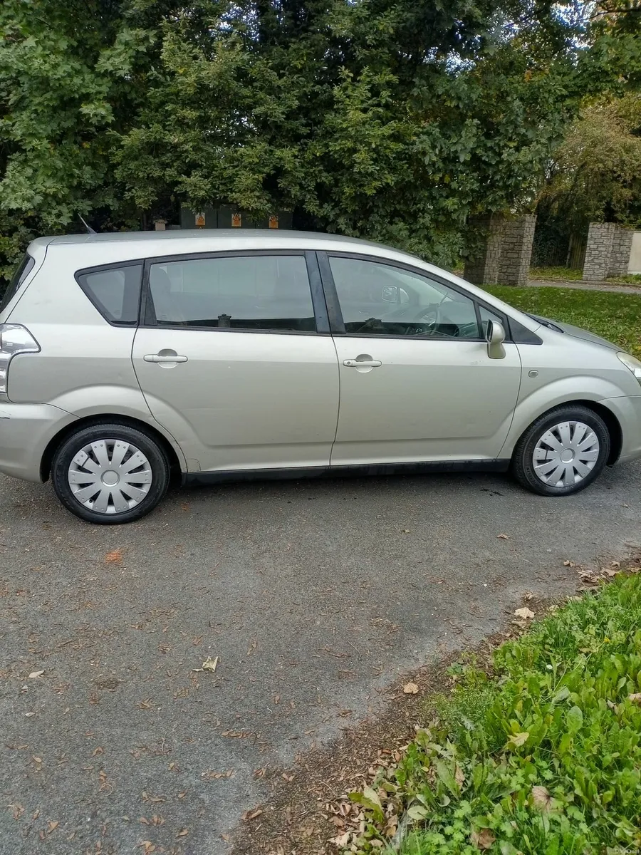 Toyota Corolla 2009 - Image 4