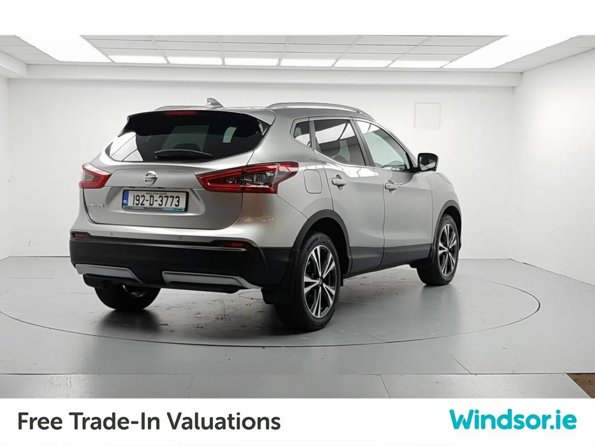 Nissan Qashqai 1.3 PET SV PREMIUM - Image 3
