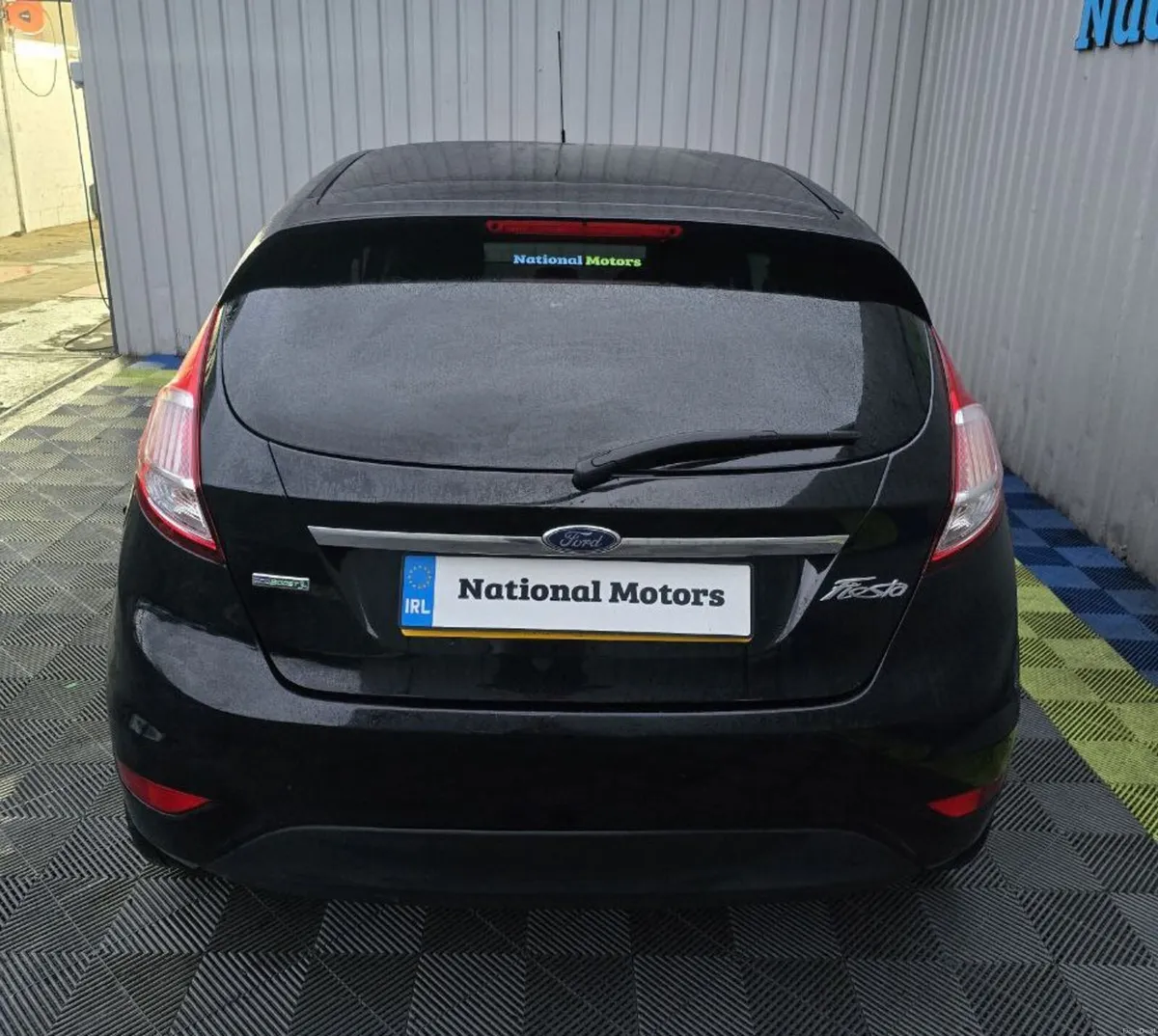 2017 Ford Fiesta TITANIUM 1.0 Petrol - Image 4