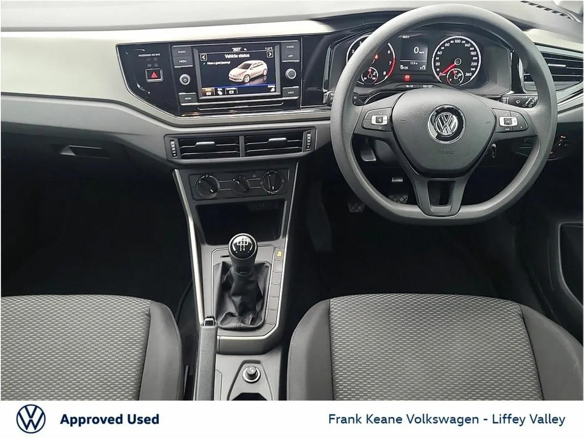 Volkswagen Polo TRENDLINE 1.0 TSI 80HP  *LOW MILEA - Image 2