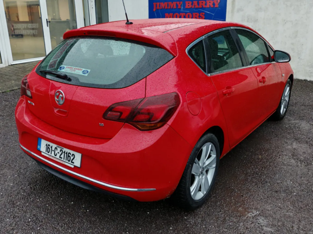 2016 VAUXHALL ASTRA 1.6 I VVT SRI 115PS 5DR - Image 4