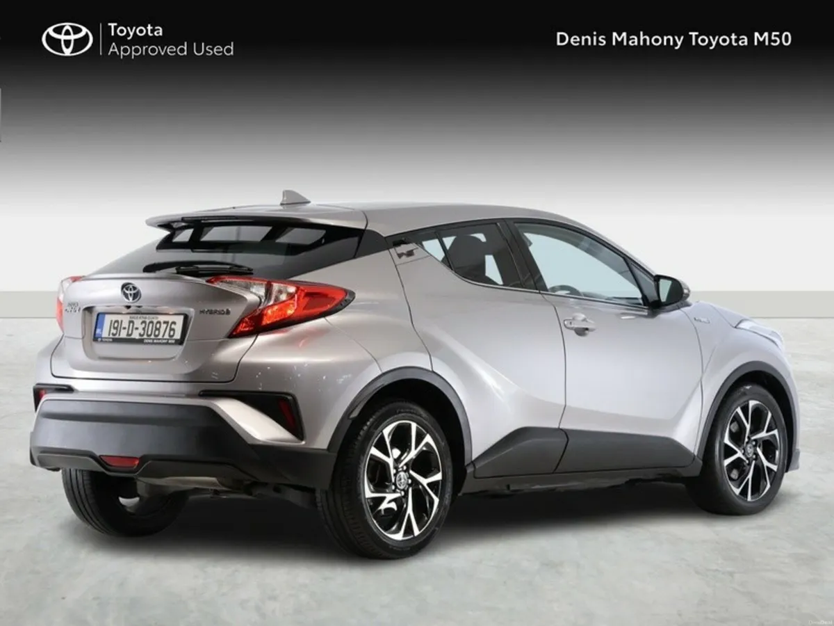 Toyota C-HR Sport Hybrid - Image 2