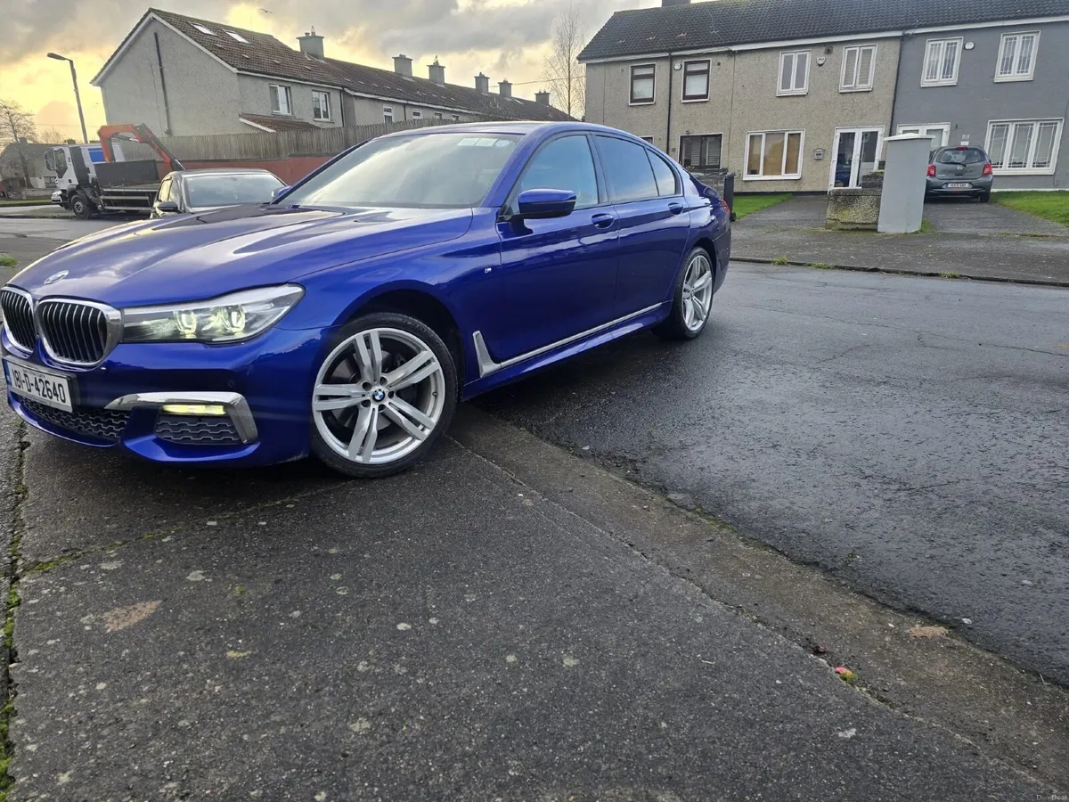 BMW 7-Series 2018 - Image 2