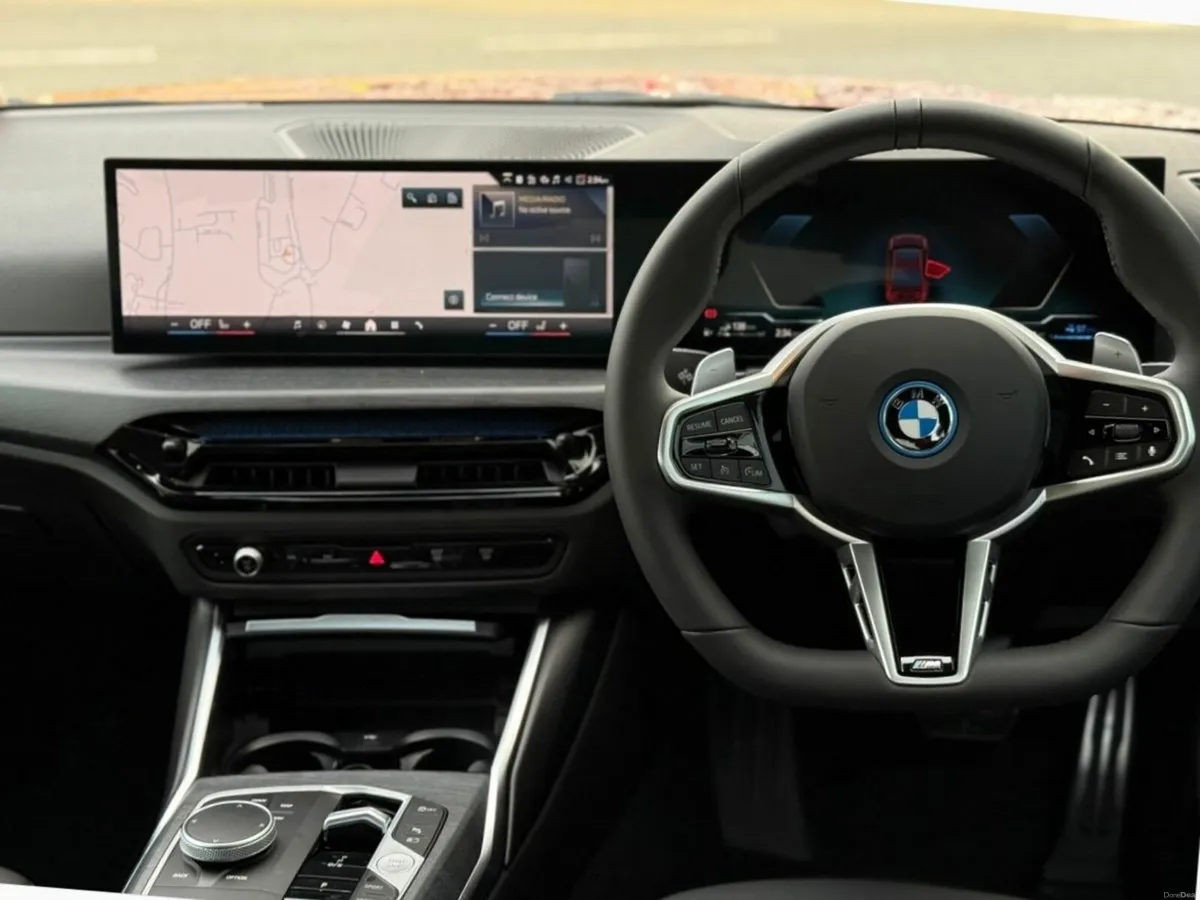 BMW 3-Series 330e M Sport Pro - Image 4