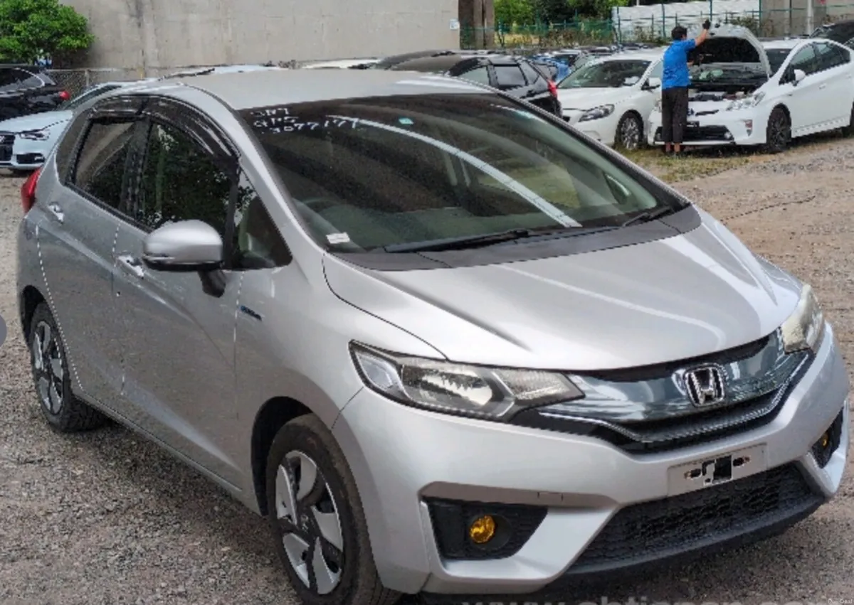 2014 - Honda fit Self charging 1.5 Petrol Hybrid - Image 1