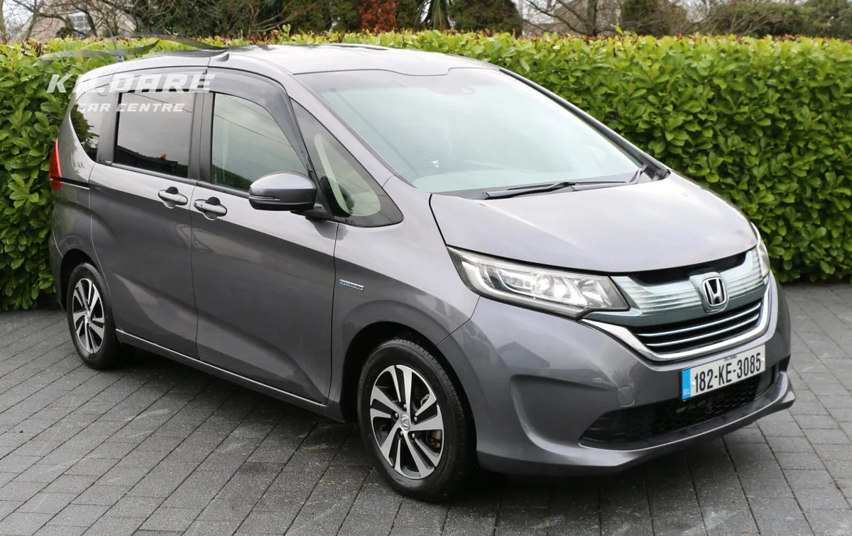 HONDA FREED HYBRID 6 SEATS - Image 4