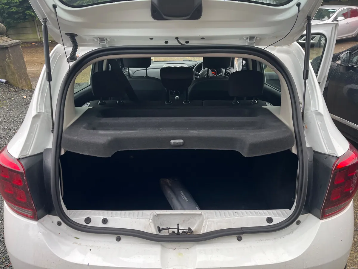 Dacia Sandero 2019 - Image 6