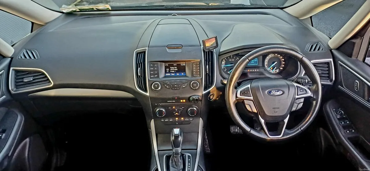 Ford Galaxy Zetec Auto - Image 4