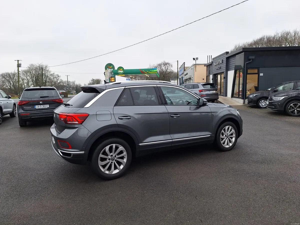 Volkswagen T-Roc 2.0 Tdi Style *Camera/App Connect - Image 3