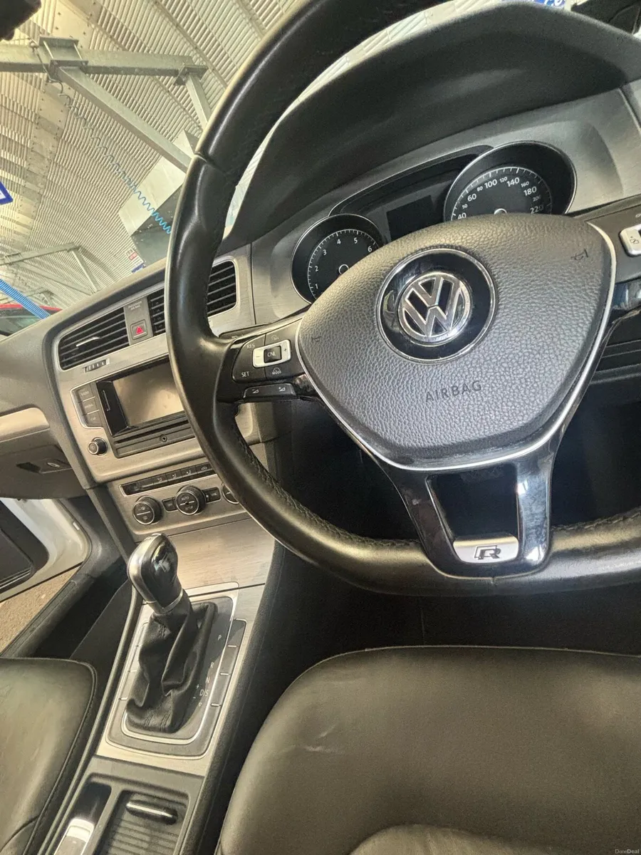 Volkswagen Golf 1.4 TSI AUTOMATIC - Image 4