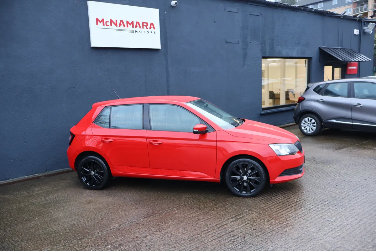 Skoda Fabia 5dr Low Mileage NCT Nov'27 Tax Oct'26! - Image 2