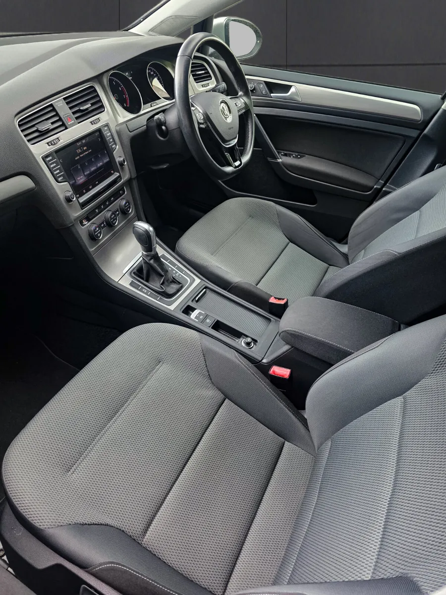 Volkswagen Golf 1.2 DSG  1 Year warranty a - Image 3