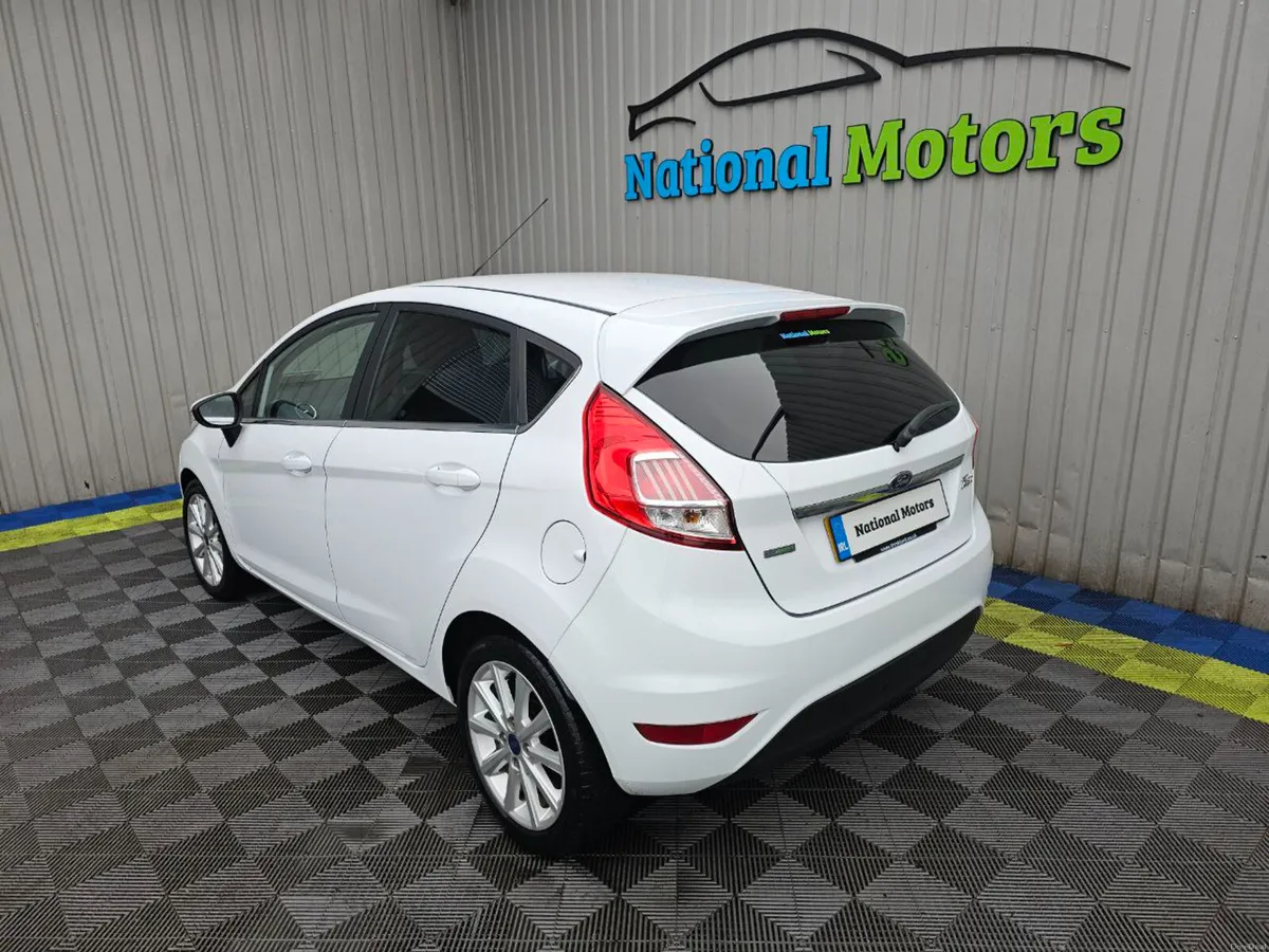 2014 Ford Fiesta 1.0 Petrol Zetec - Image 5