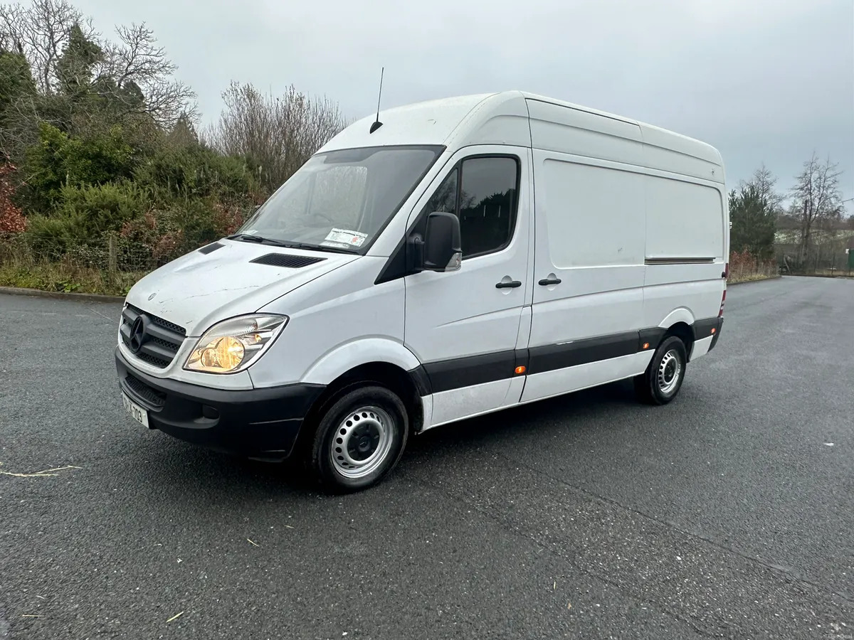 13 Mercedes sprinter - Image 1
