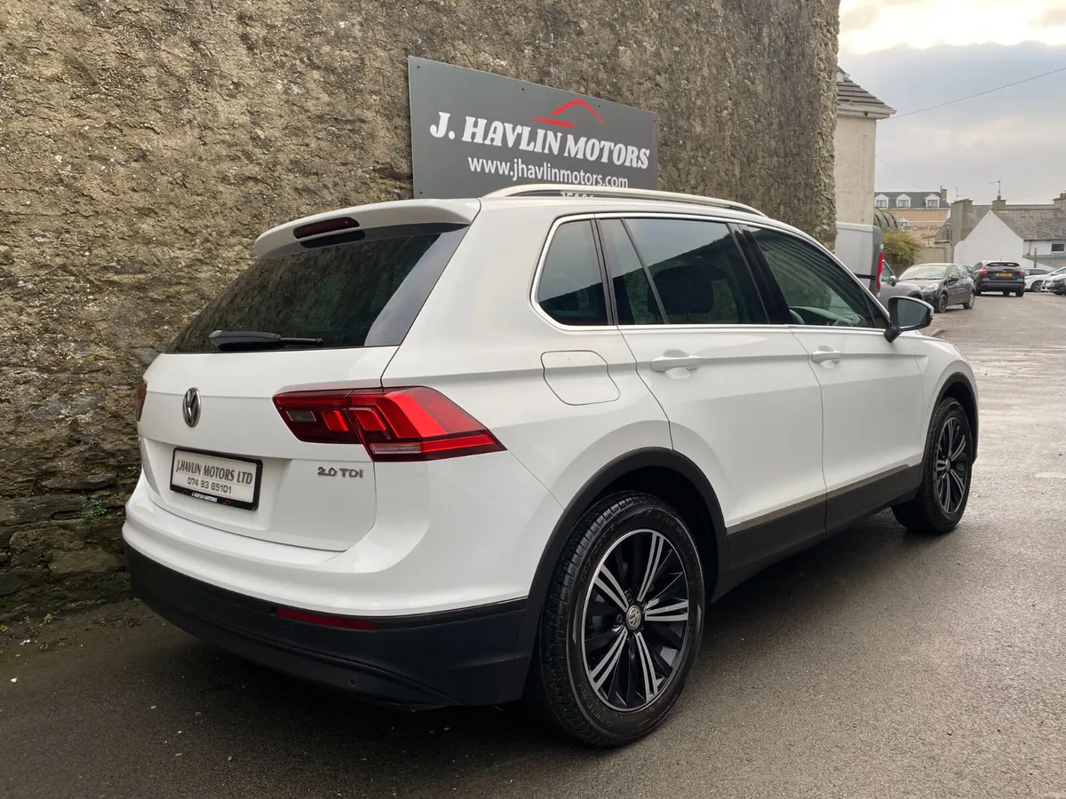 Aug 2017 Volkswagen Tiguan 2.0 TDi SE 150 BHP - Image 4