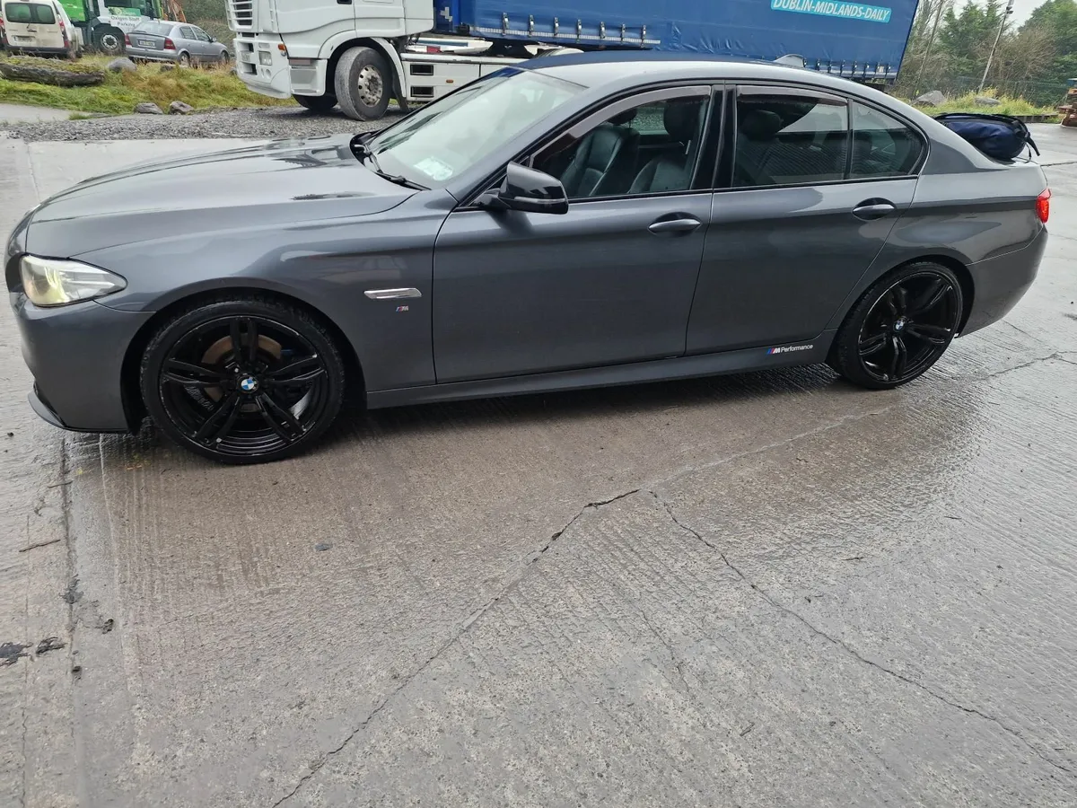 BMW 5-Series 2016 - Image 5