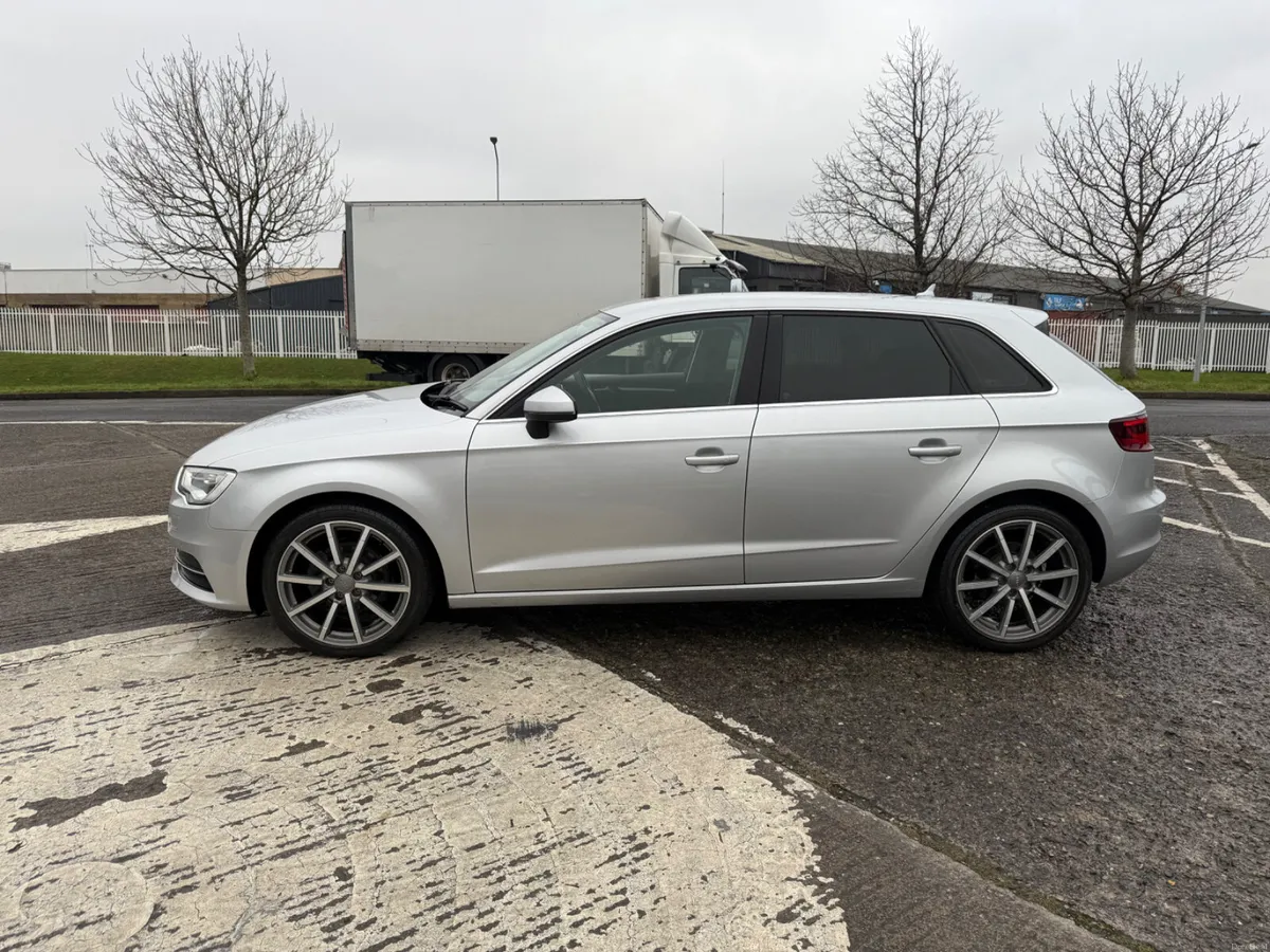 Audi A3 Auto 2014 - Image 2