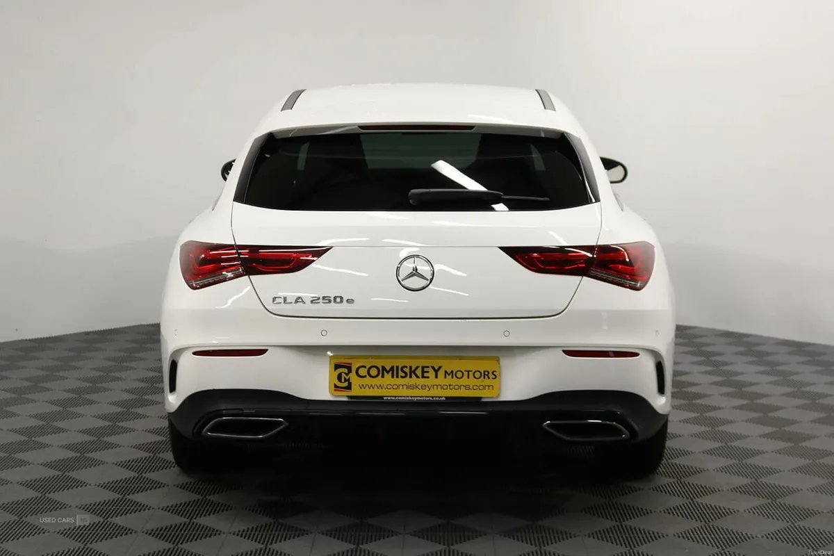 Mercedes-Benz CLA 250e AMG Line - Image 5