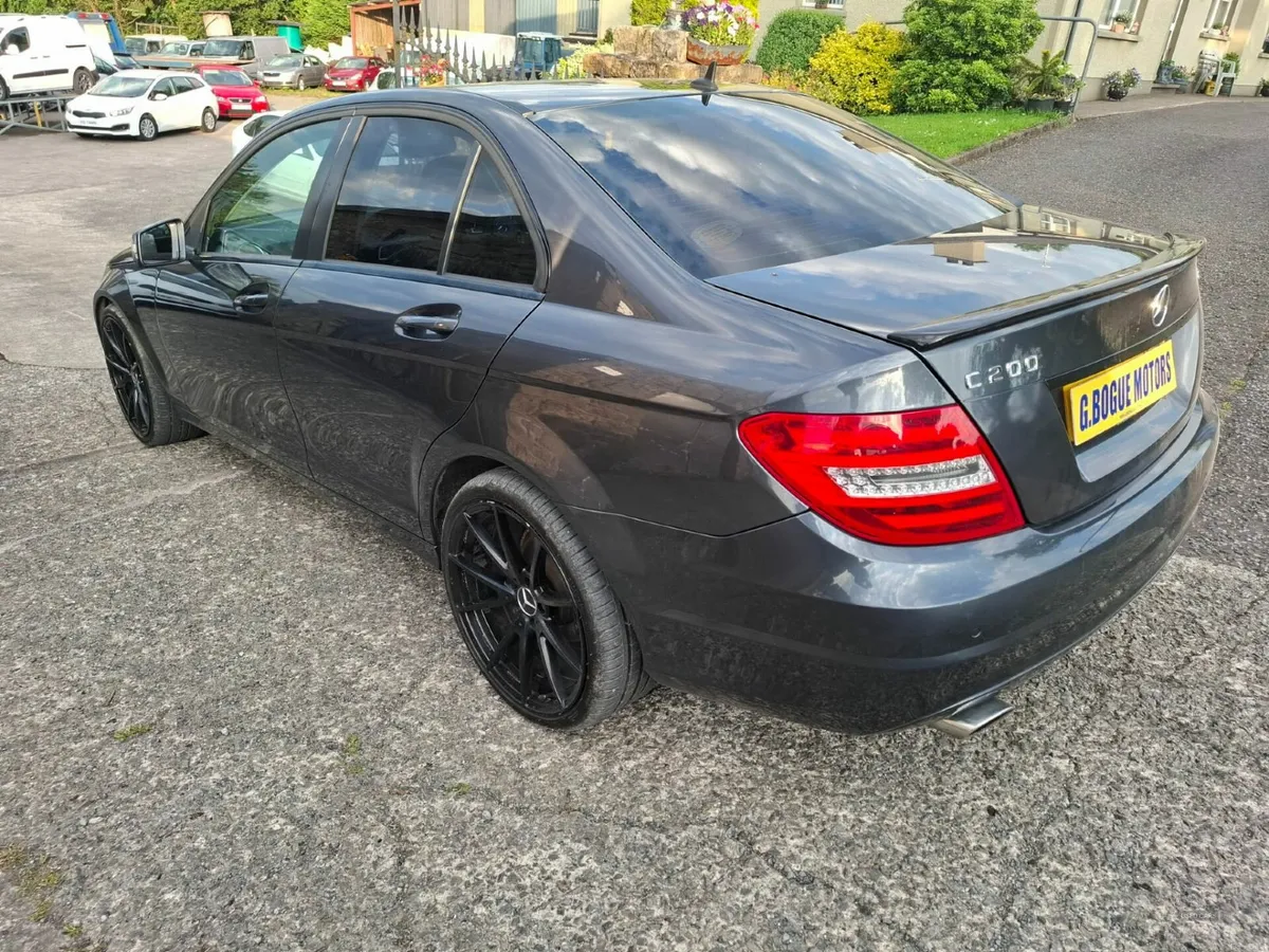 Mercedes-Benz C-Class 2013 - Image 4