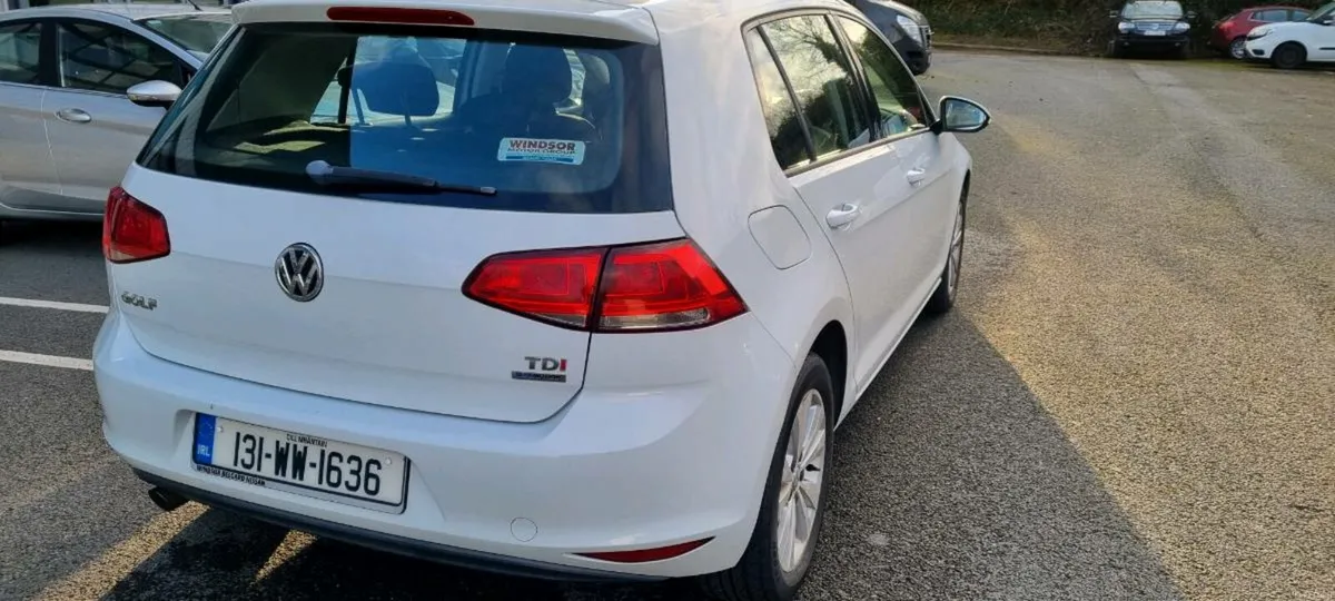 Volkswagen Golf 1.6 Tdi SE Bluemotion  Automatic - Image 2