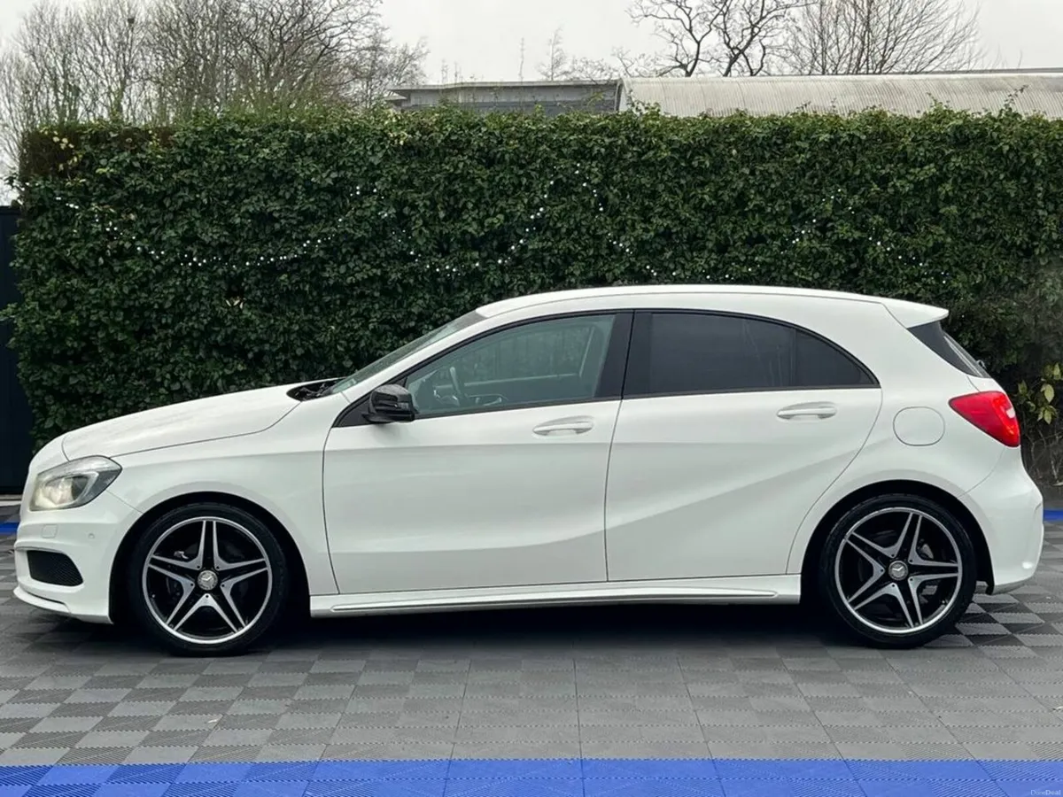 Mercedes-Benz A-Class A180 AMG-LINE 1.6 // SERVICE - Image 3