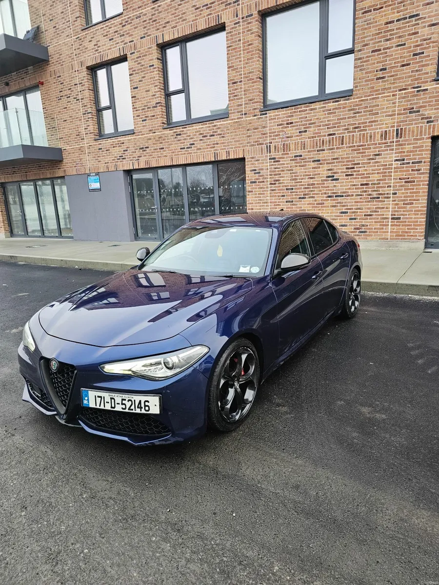 Alfa Romeo Giulia 2017 - Image 1