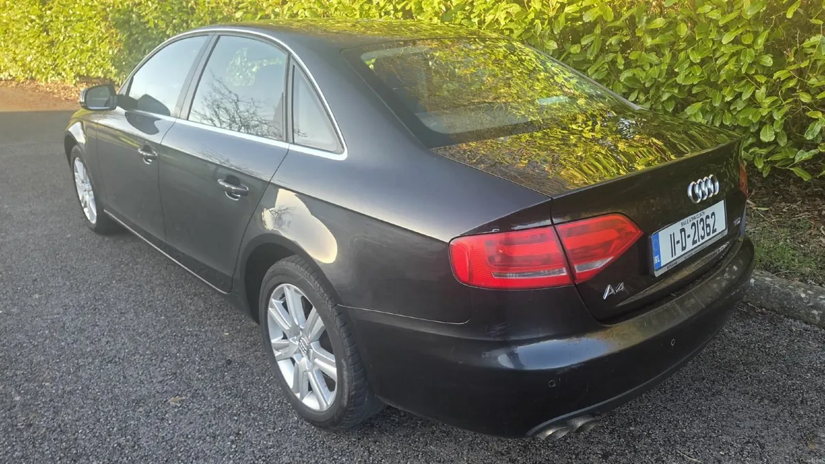 Audi A4 2011 - Image 2