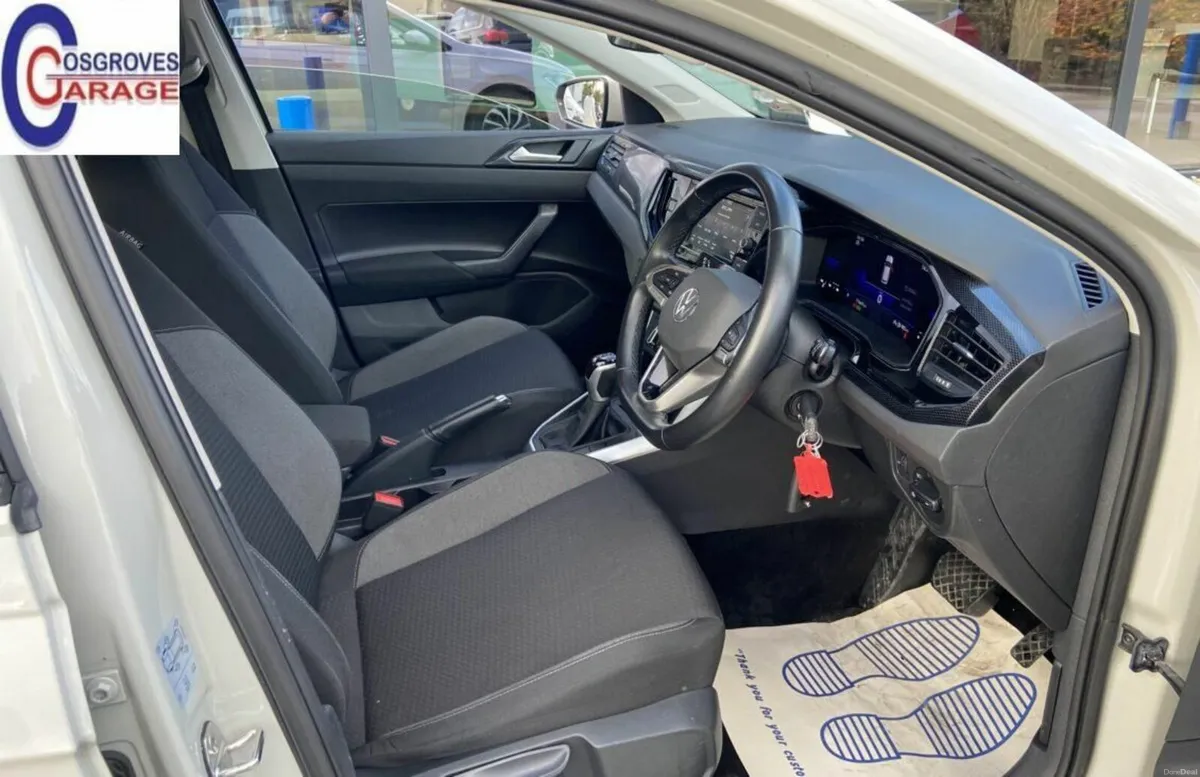 Volkswagen Polo 2023 - Image 3