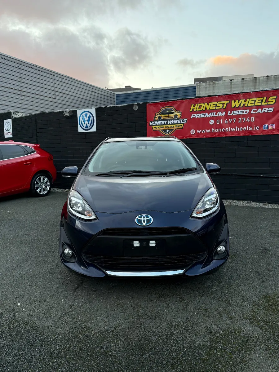 2019 TOYOTA AQUA 1.5 HYBRID *Push Start* - Image 2