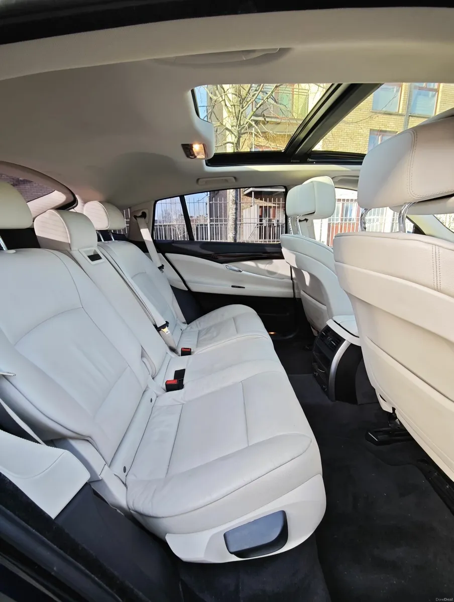 BMW 5-Series 2013 GT - Image 5