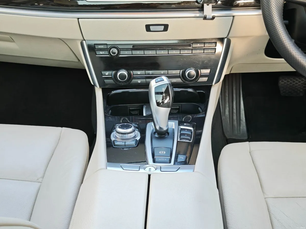 BMW 5-Series 2013 GT - Image 6
