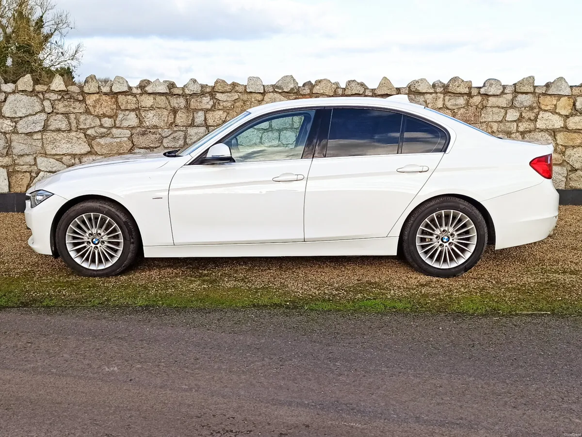 *Deposit Taken / Reserved - Image 4