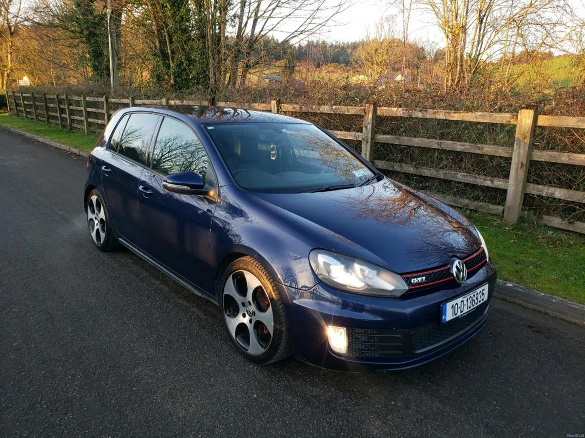 2010 Volkswagen Golf GTI 2.0 TSI - Image 1