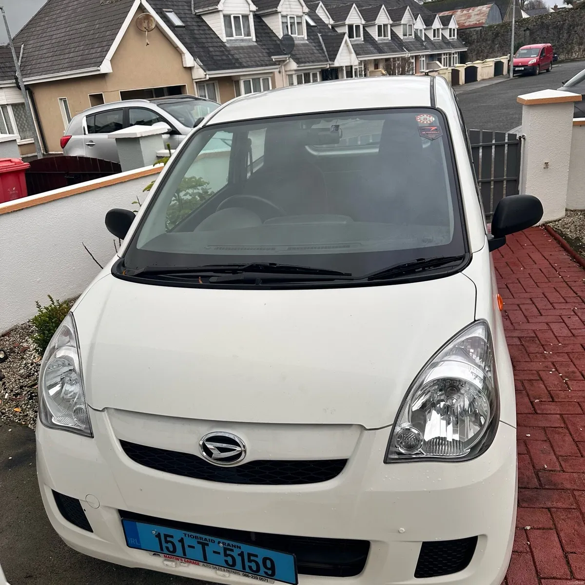 DAIHATSU Mira - Image 1