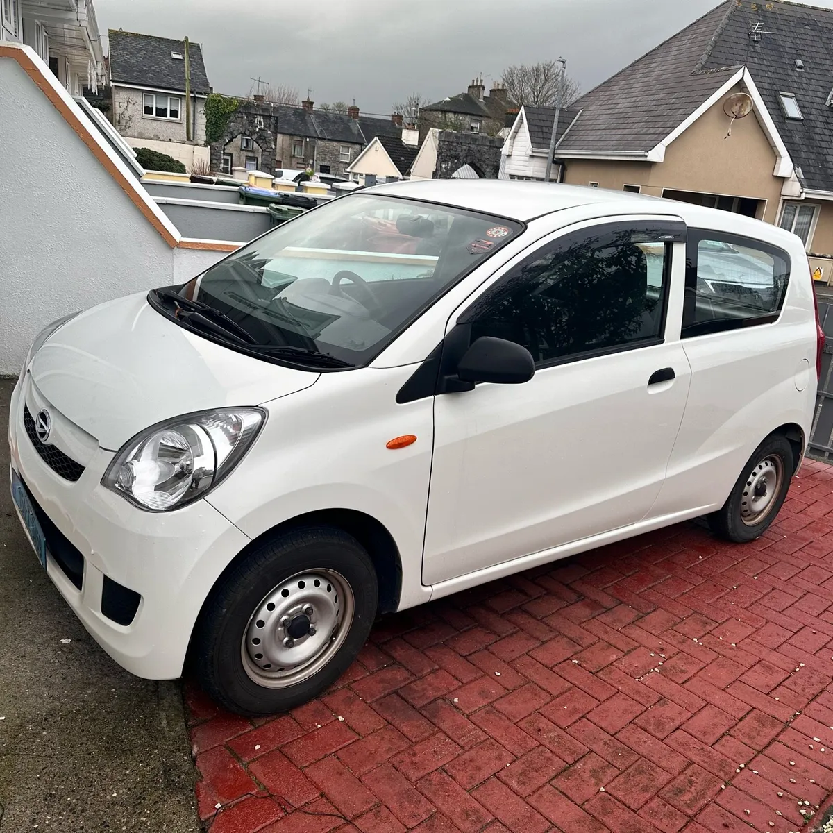 DAIHATSU Mira - Image 3