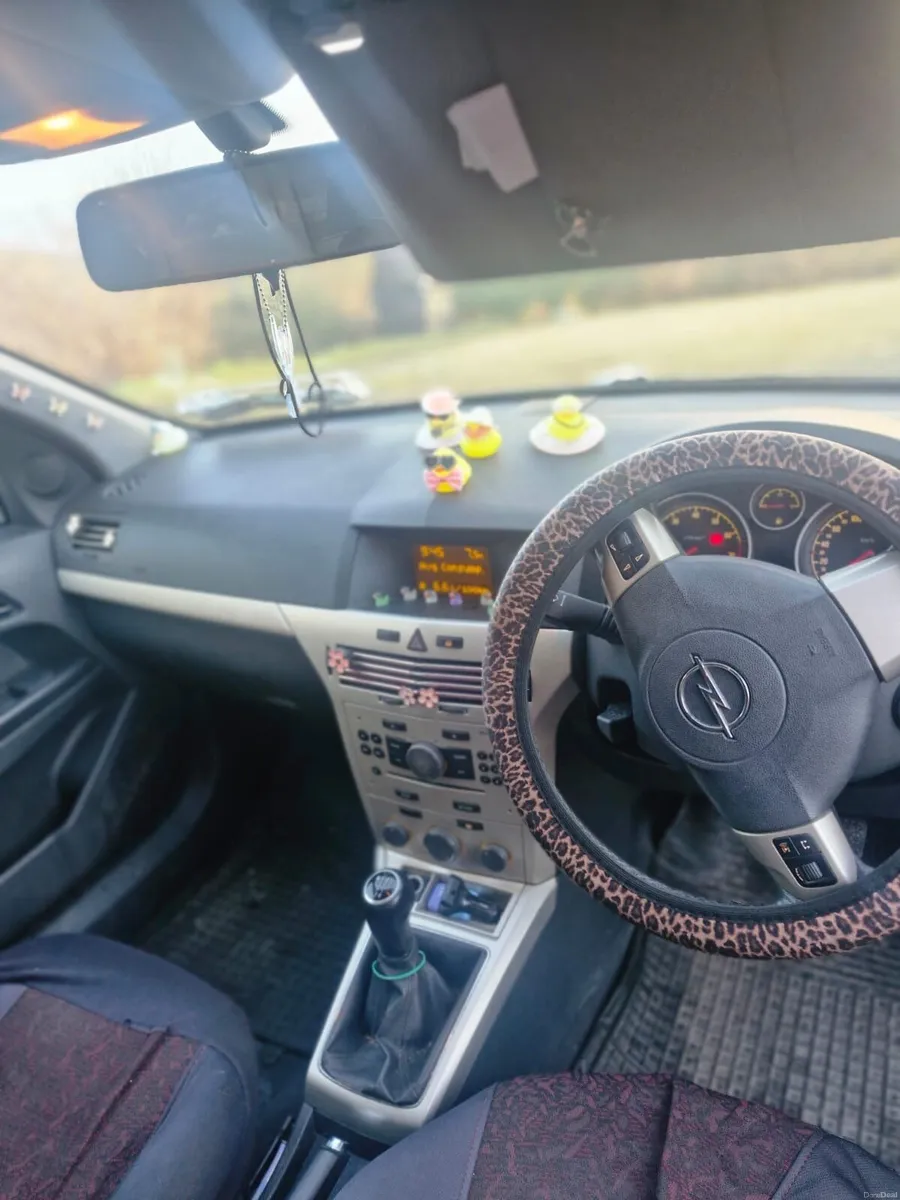 Opel Astra 2008 - Image 4