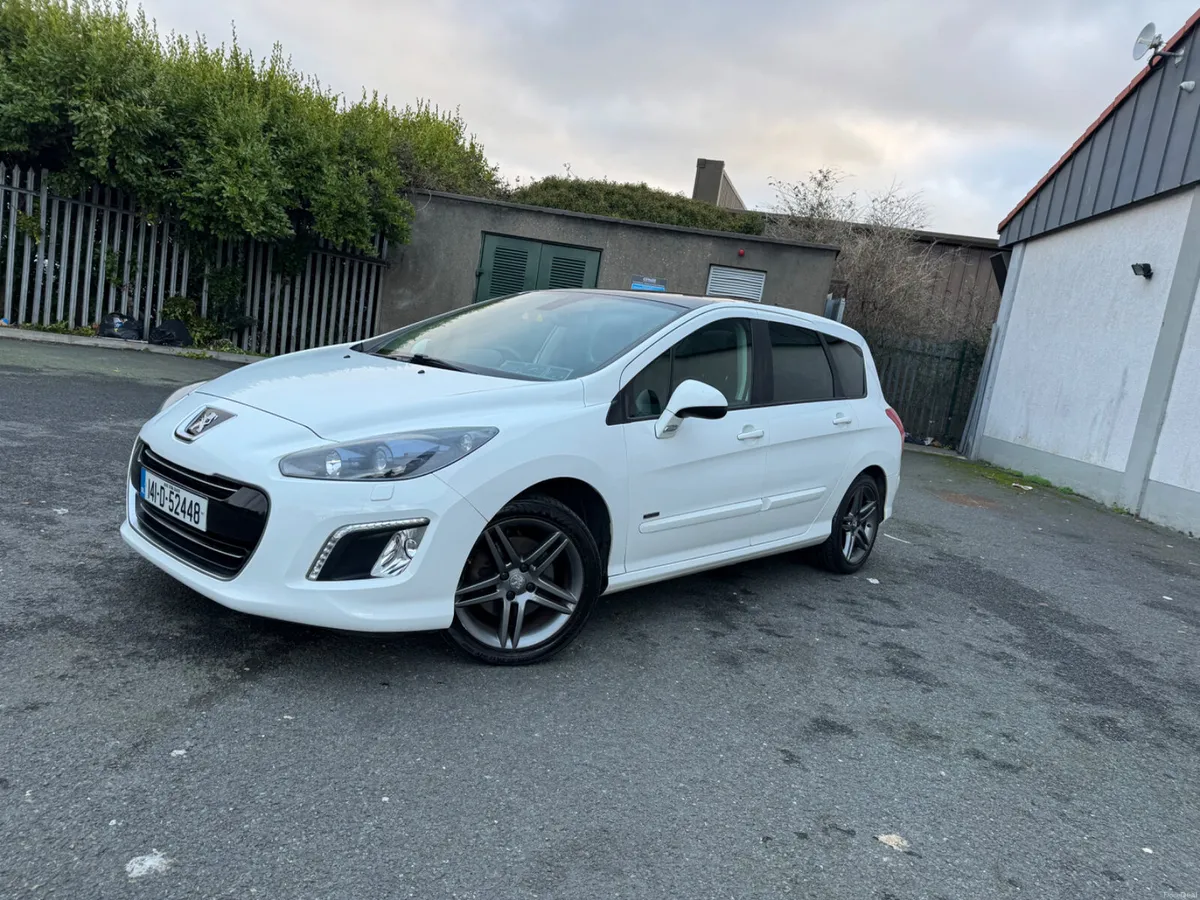 Peugeot 308 Automatic 1.6 Petrol 7 seats - Image 2