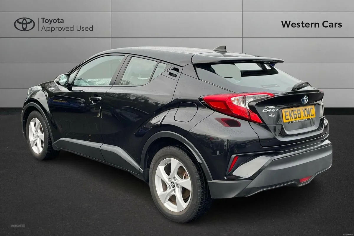 Toyota C-HR 1.8 VVT-h Icon CVT Euro 6 (s/s) 5dr - Image 4