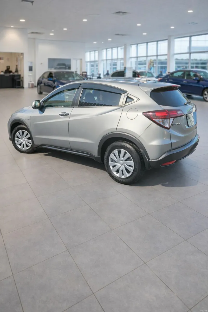 Honda Vezel 2014 Automatic - Image 4