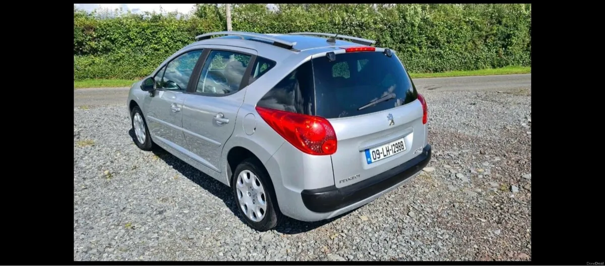 Peugeot 207 Silver Estate - Image 3
