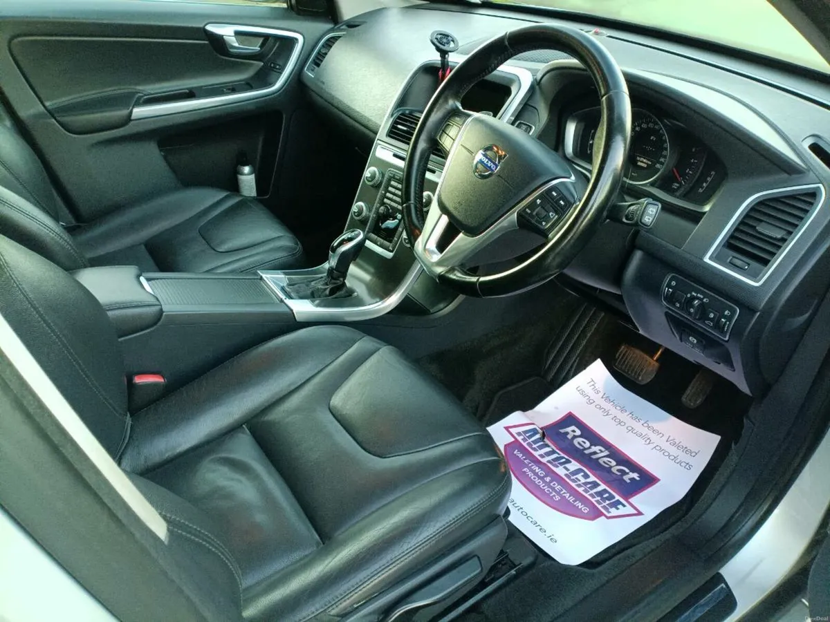 142 Volvo XC60 " Automatic" - Image 3