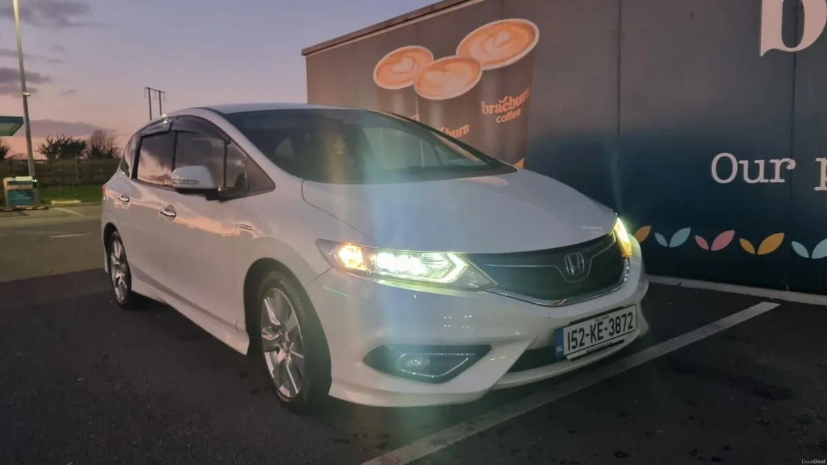 Honda Jade 2015 – 1.5 Petrol Hybrid – Automatic – - Image 3