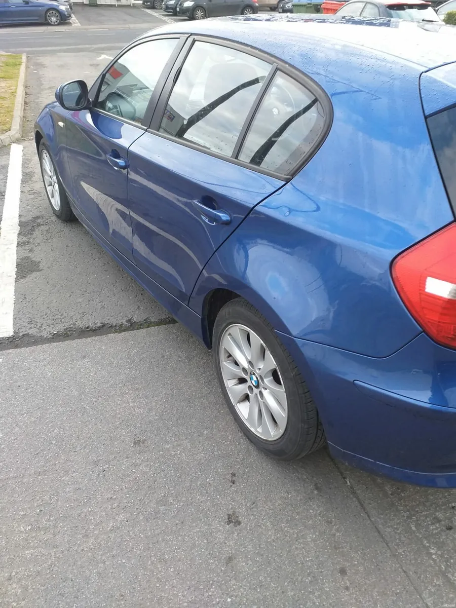 BMW 2011// nct and taxed//one series/// - Image 3