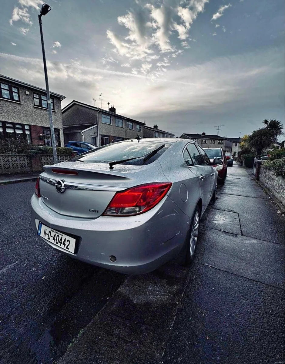 Opel Insignie - Very Clean Car - Image 4